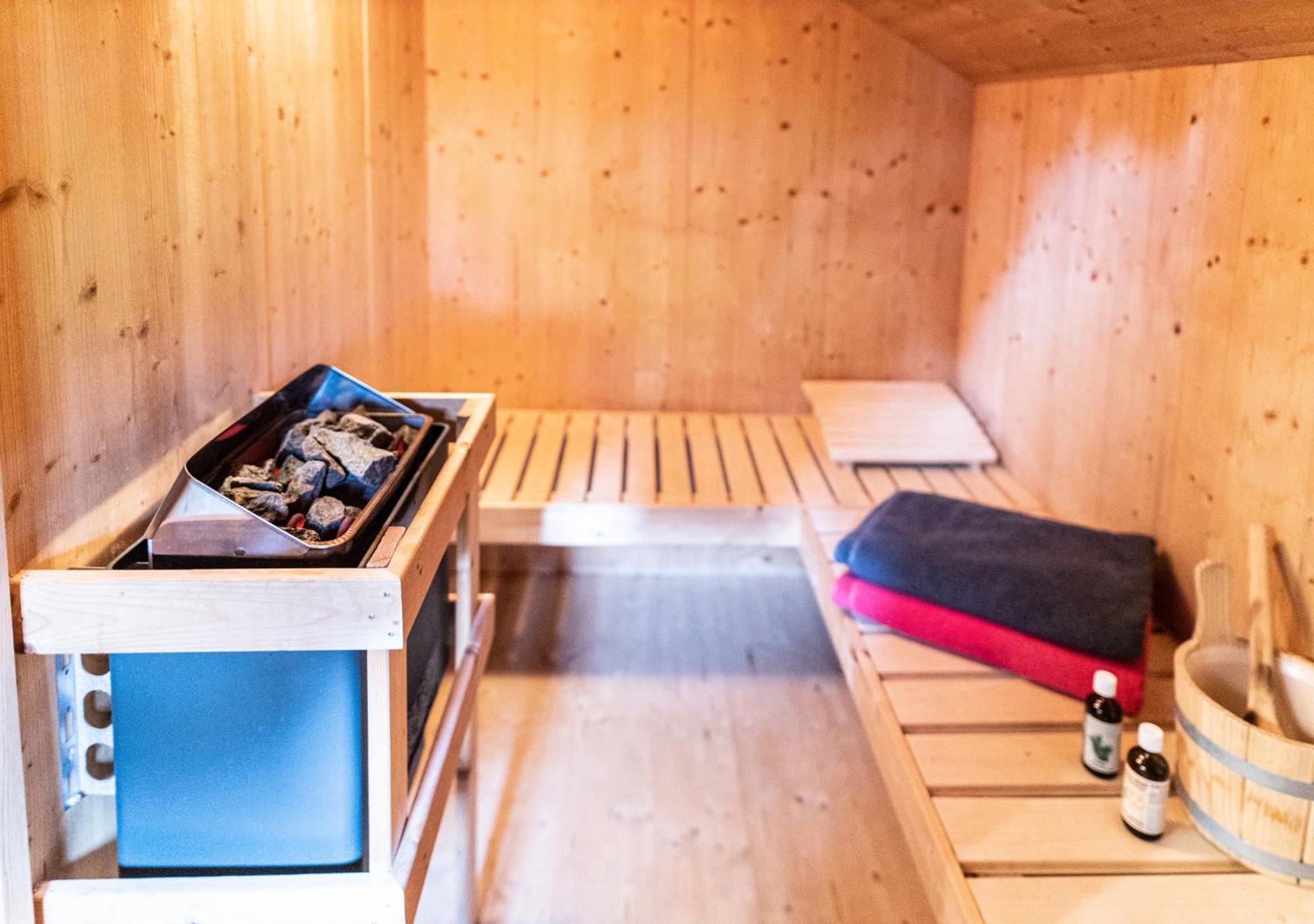 1A Chalet Rast - Wandern, Grillen, Traumblick, Indoor Sauna 巴特圣莱昂哈德艾 外观 照片